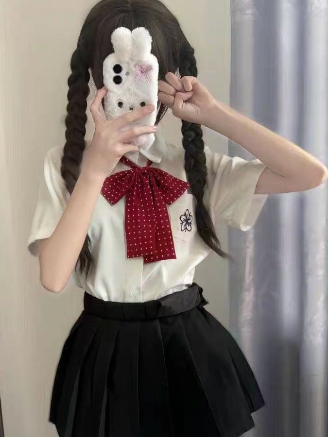 Summer Women's College Style J - Embroidery Uniforms recension och pris