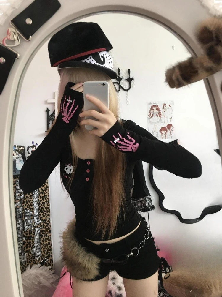 Y2K Vintage Cartoon Print T-Sh - Embroidery Print recension och pris