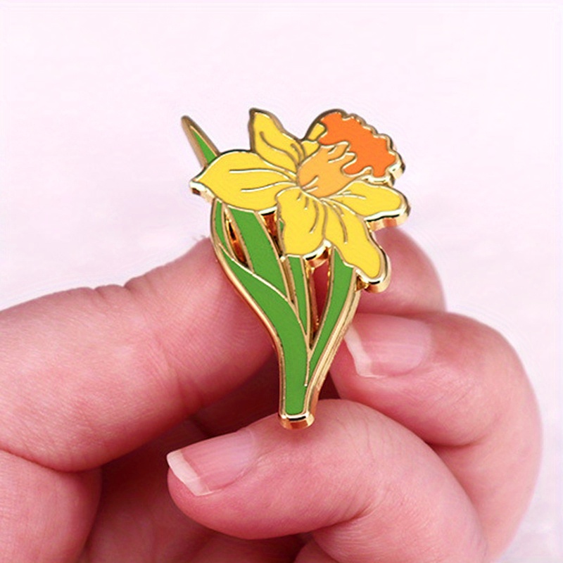 Yellow Daffodil Brooch Herbace - Embroidery Legacy recension och pris