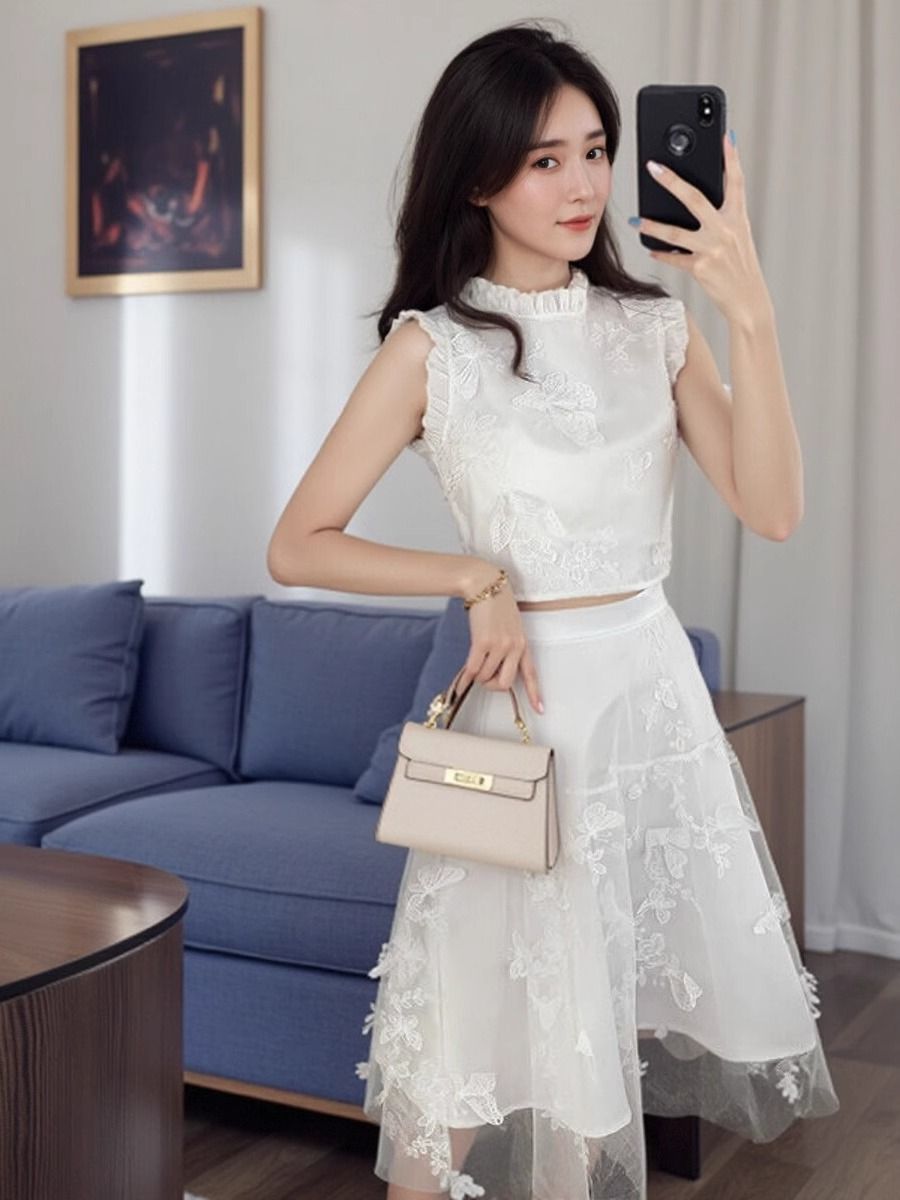 New Summer High End White 2 Pi - Embroidery Blouse recension och pris