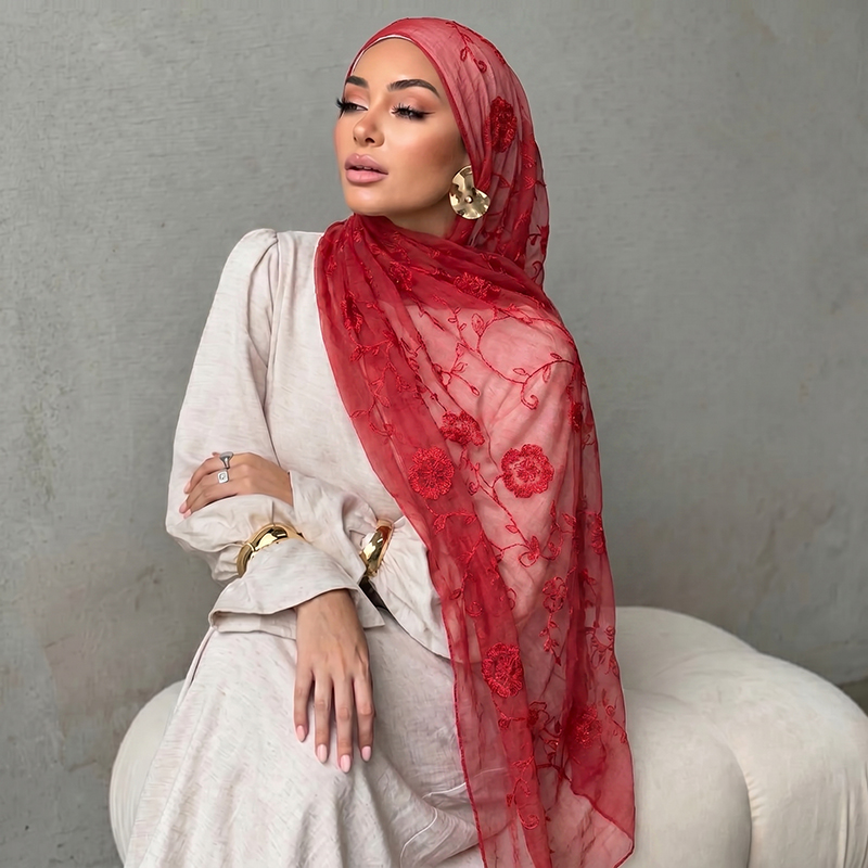 Floral Embroidery Muslim Hijab - Embroidery Print recension och pris