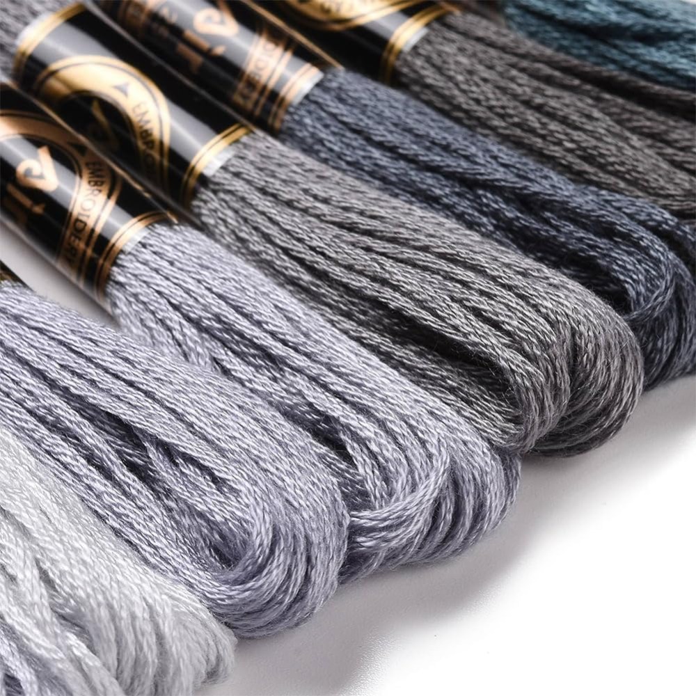 8 Skeins 70 Yards Grey Friends - Embroidery Thread Yarn recension och pris