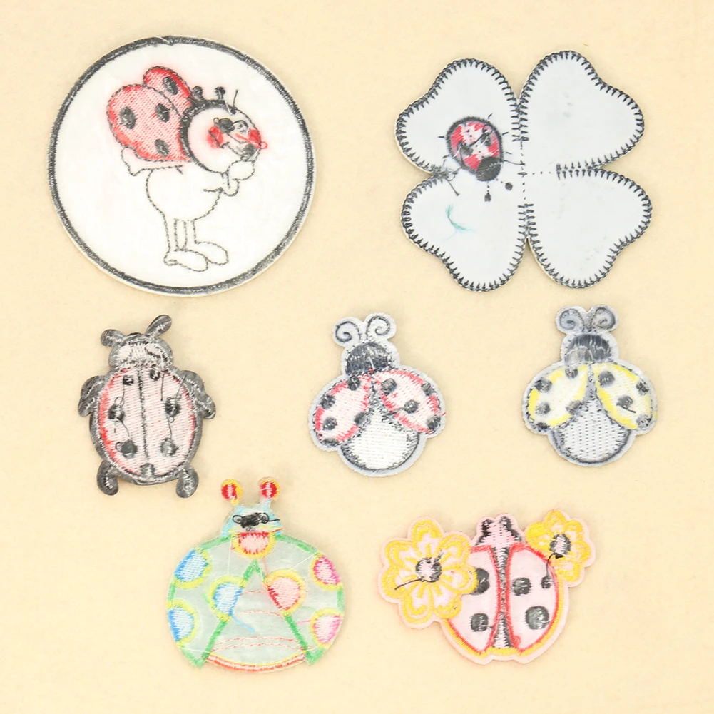 2PC Cartoon Ladybug Four-leaf  - Embroidery Lady Bug recension och pris